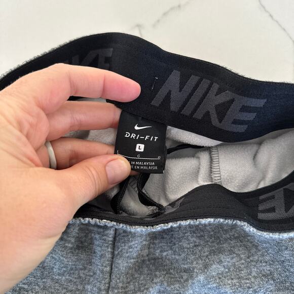 Nike sweatpants - Picture 4 of 5